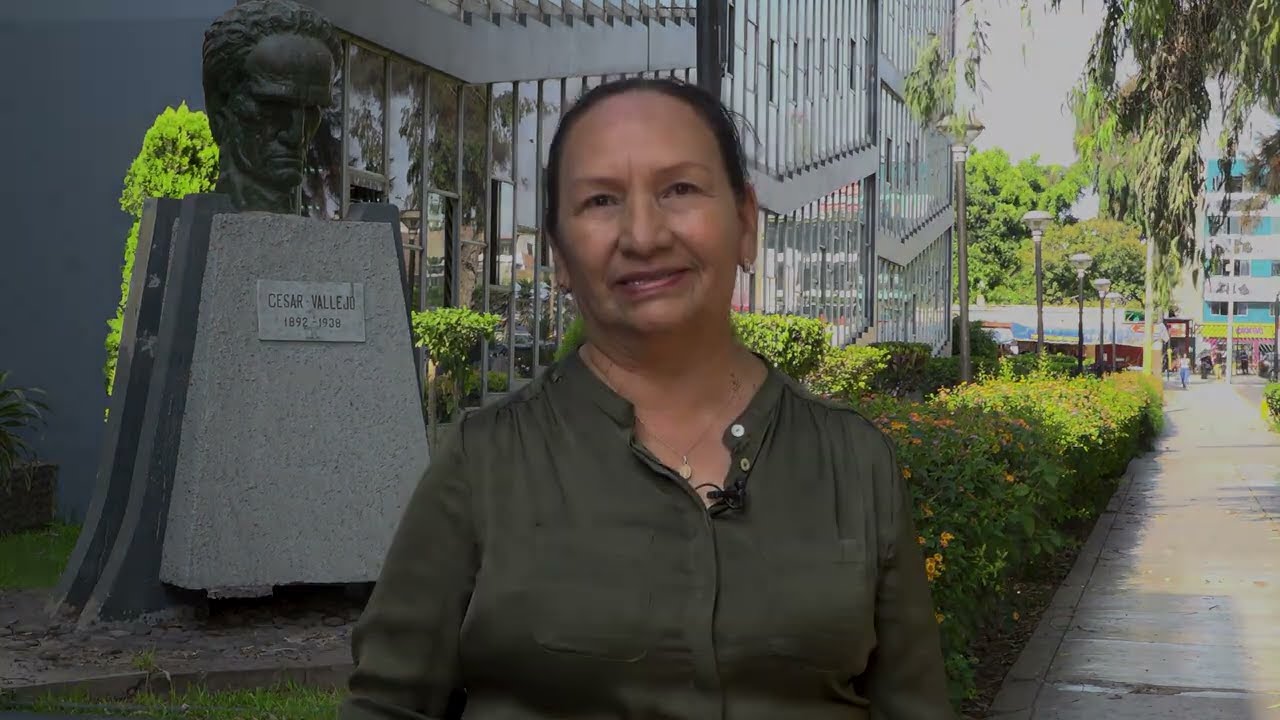 🔴#UNMSM Directora carrera de Lenguas, Traducción e Interpretación da bienvenida a 1era promoción