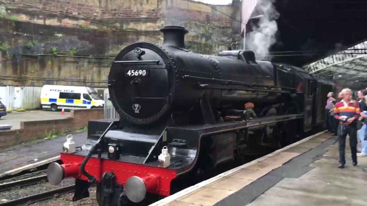 Steam Train at Lime Street Station Liverpool 2016