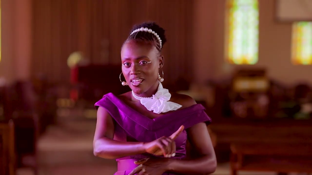 Obusingye_obwijwire_by_Betty_Kazingo_(hymn_249_Runyankore_rukiga_zaburi)_Official_video