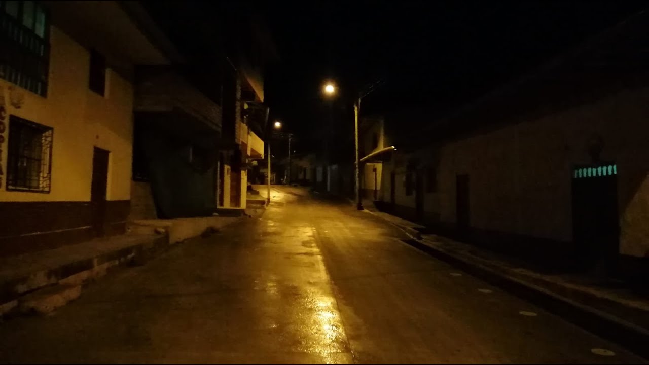 &iquest;C&oacute;mo es #Montero de noche, un pueblito de la sierra del #Per&uacute;, luego de la lluvia?