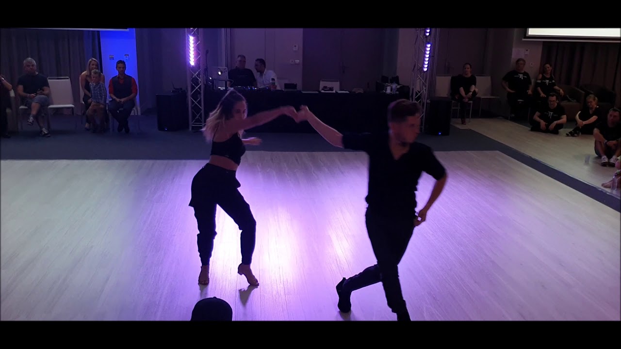 Pro show-Thibault Ramirez & Nicole Clonch-French Connection WCS 2019