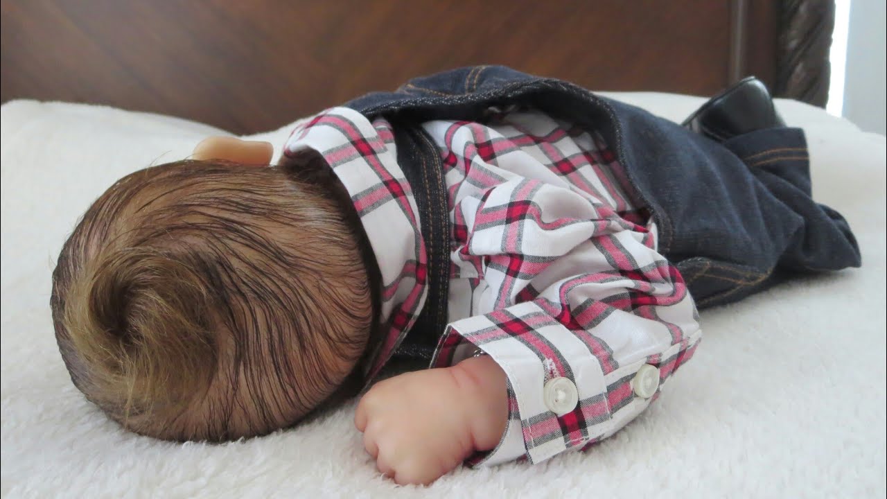 Sundays Best with Dysonash James. ..Grayson Kit by Bonnie Brown. 😄