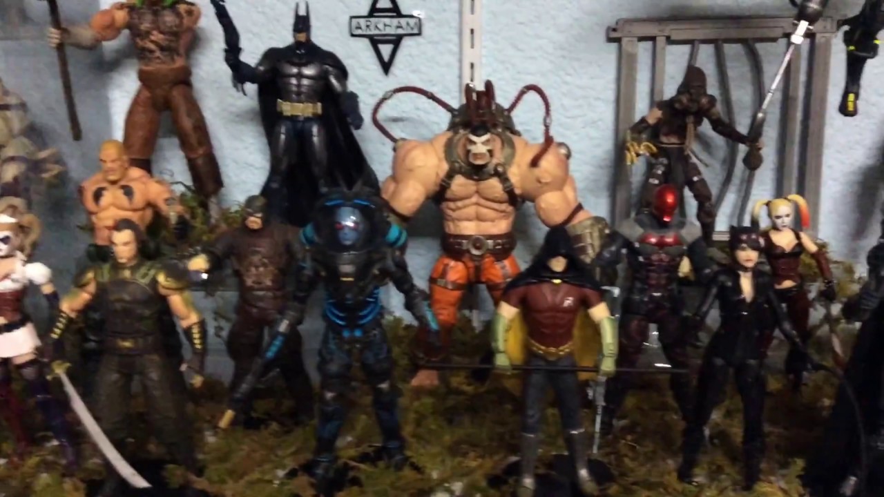 DC Direct/Collectibles Batman Arkham Origins, Asylum, City, Knight Figure Collection Español