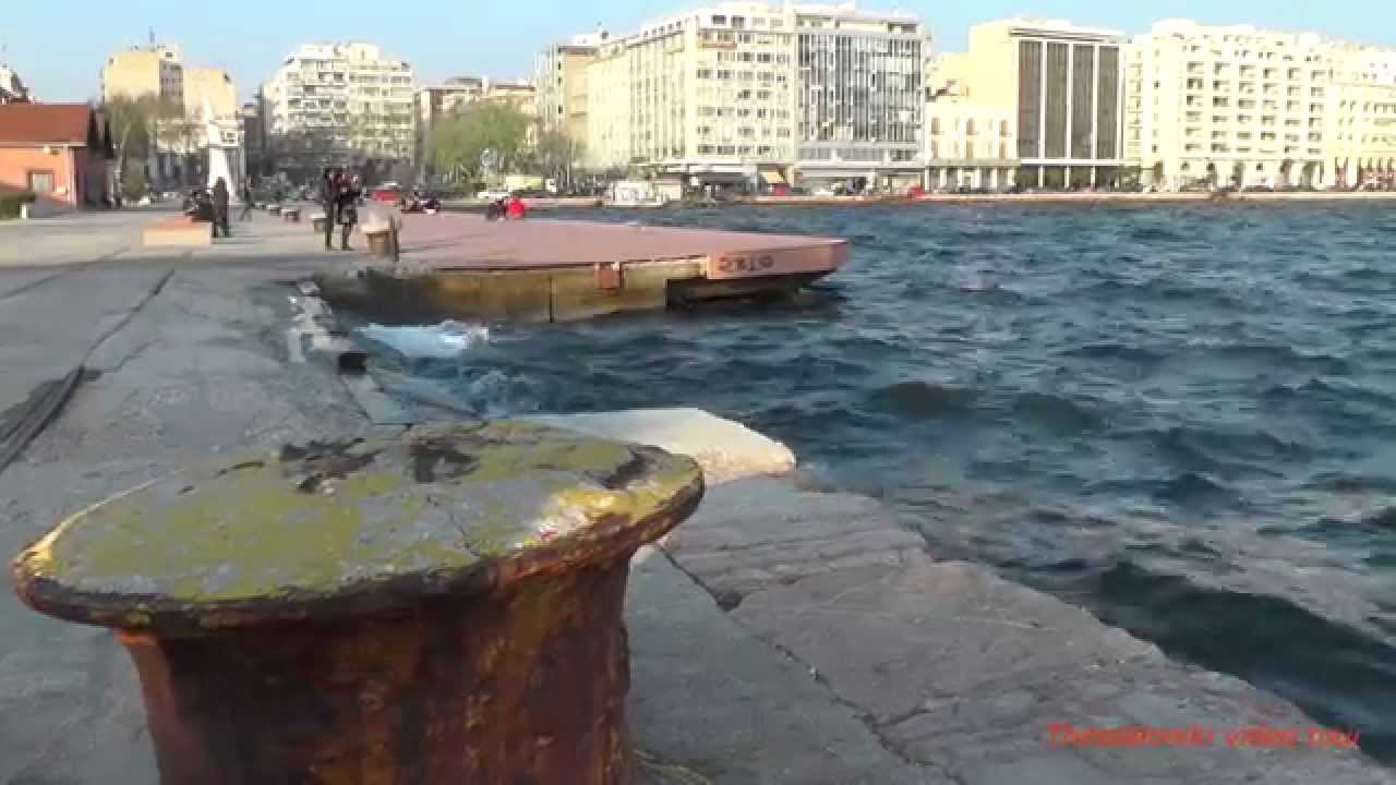 Το λιμάνι της Θεσσαλονίκης / The port of Thessaloniki