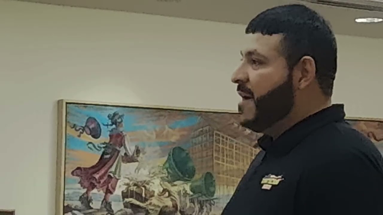 Судья предлагает бывшему полицейскому Фэйи выгодную сделку