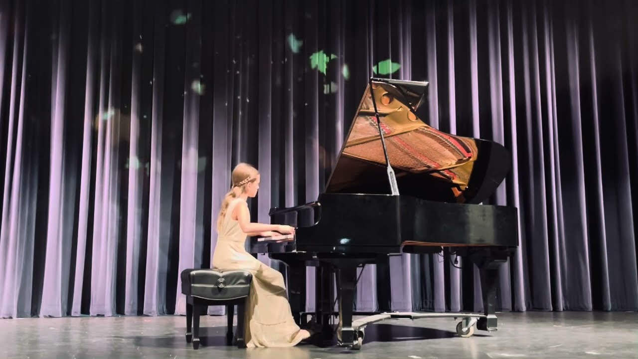 Franz Schubert, Impromptu Op.90, No.2 in E-Flat Major D.899. Aleksandra Deshevaia 12 y.o.
