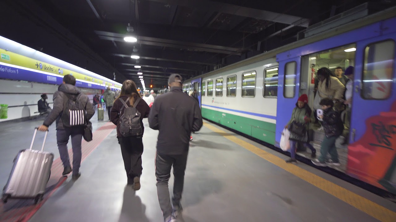 Italy, Naples, train ride from Cavour to Garibaldi