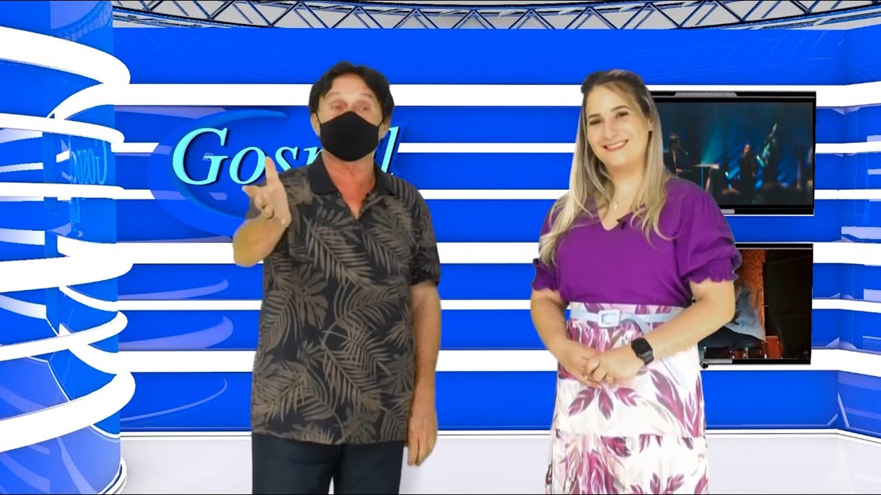 Entrevista com a cantora e apresentadora Débora Rocha