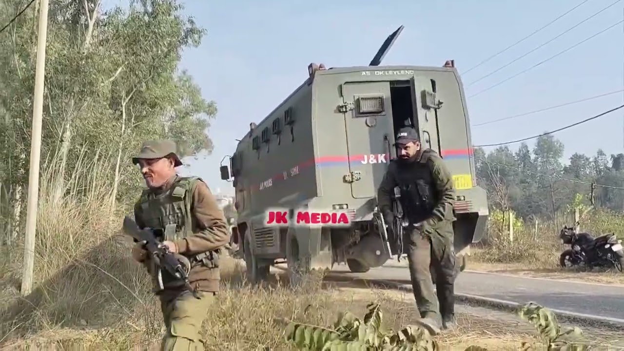 Силы безопасности приведены в состояние повышенной готовности после сброса оружия беспилотниками ...