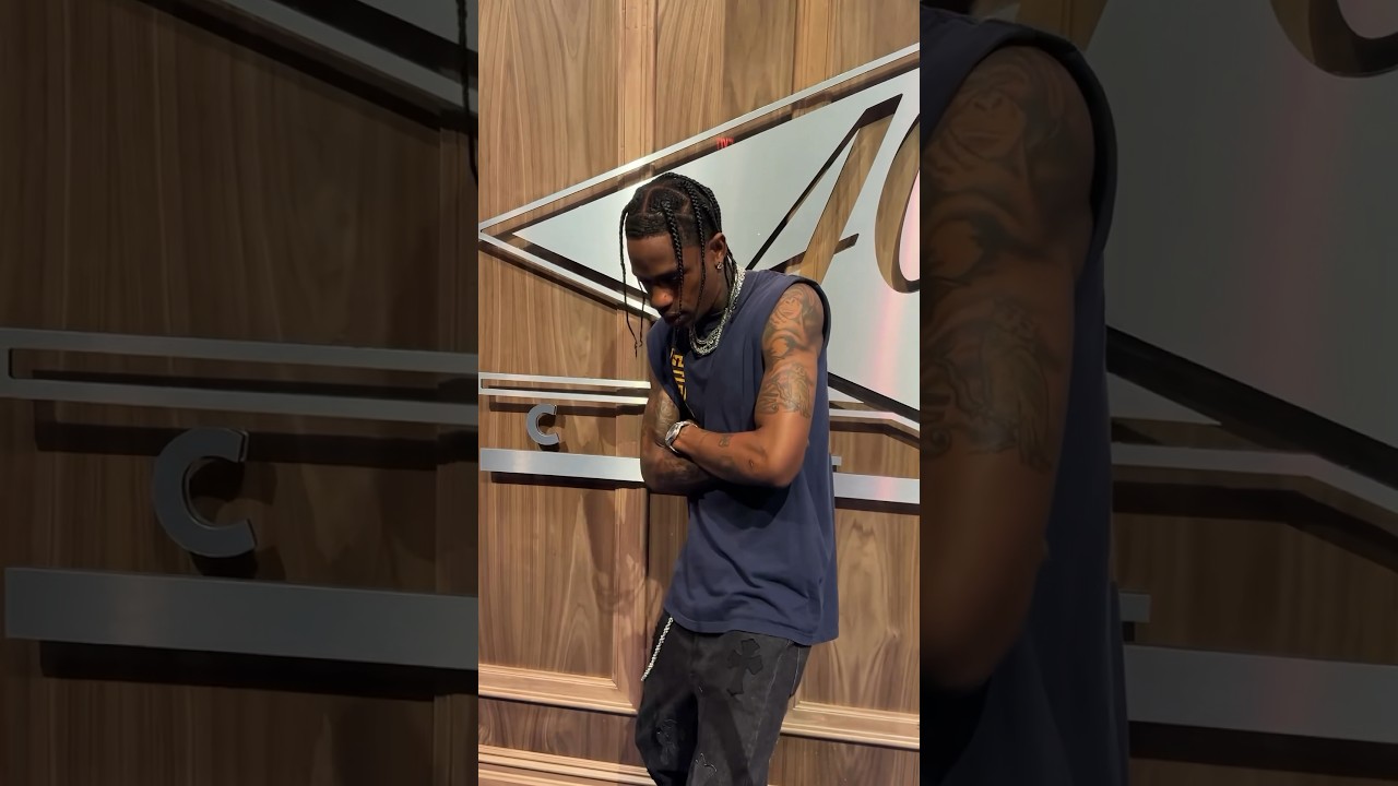 Travis Scott arrives to Fanatic Fest in New York 👀