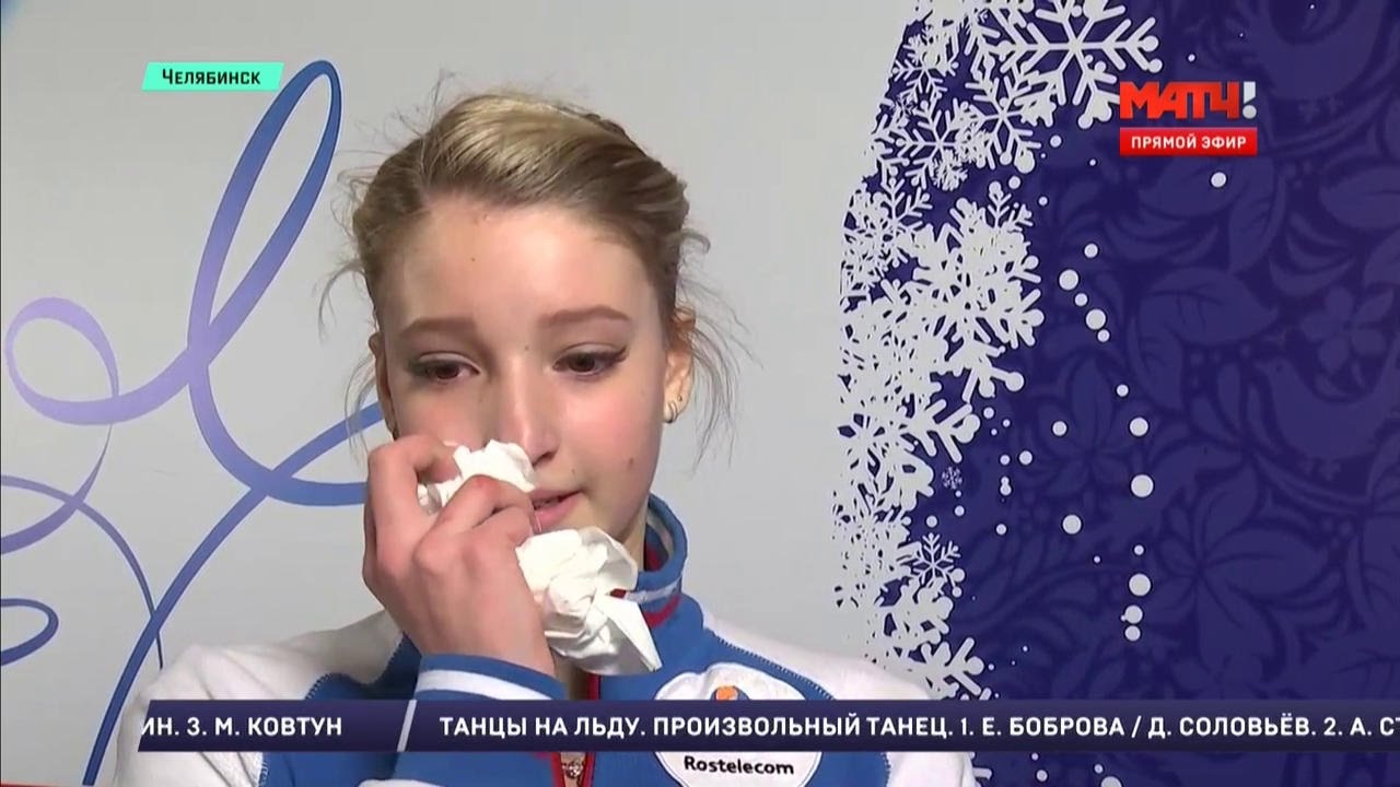 2016-12-24 - Чемпионат России | Комментарии фигуристок после произвольной программы (Live)