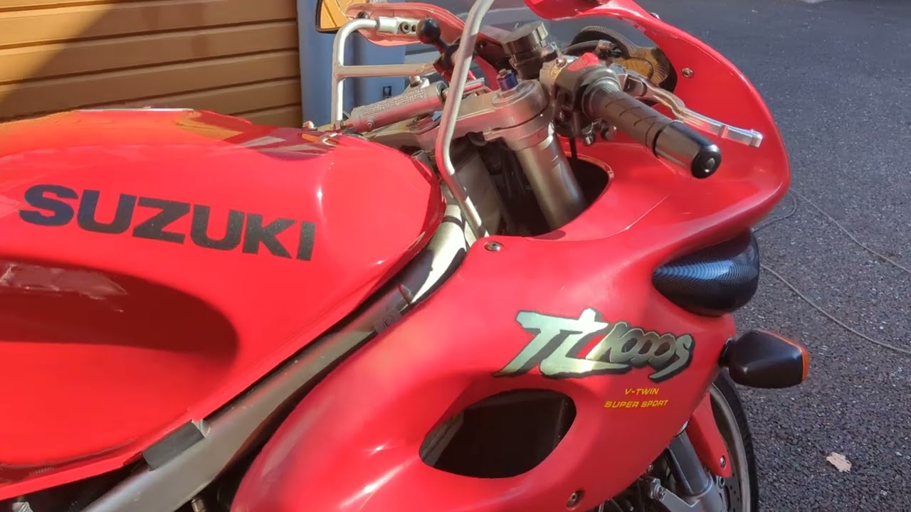 SUZUKI TL1000S Cold start exaust sound w/ K-Factory slip-on