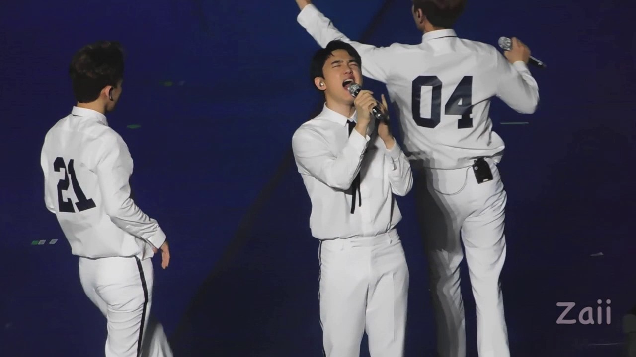 270417 EXO EXO'rDIUM in Mexico 2017 - Love me right