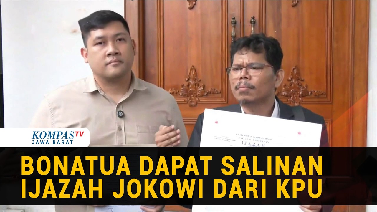 Dapatkan Salinan dari KPU, Bonatua Silalahi Perlihatkan Penampakan Ijazah Jokowi