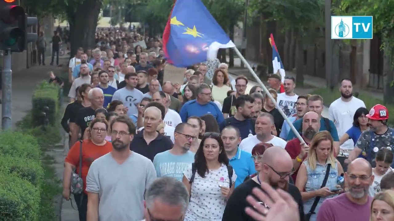 Održana protesna &scaron;etnja srednjo&scaron;kolaca u blokadi, studenata i građana pod nazivom &ldquo;Subotica pamti&rdquo;.