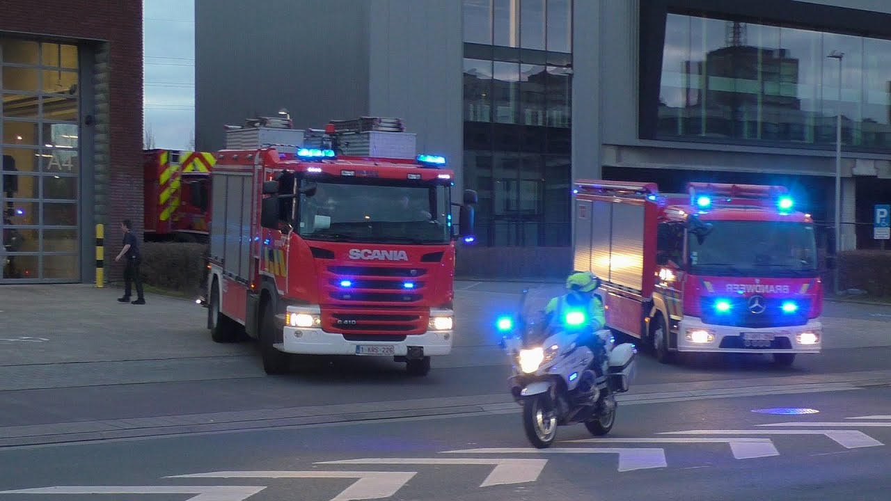 Brandweerzone Antwerpen rukt groots uit naar brand in Hoogspanningscabine in Antwerpen Berchem