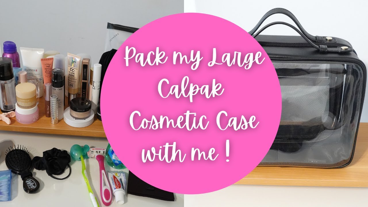 Are you traveling this summer? I found the perfect toiletry bag!  🤍✈️☀️