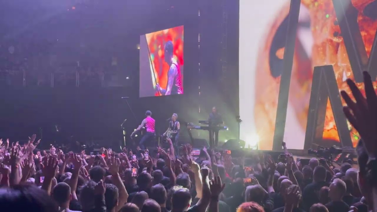 Depeche Mode - Enjoy the Silence Prague 2024