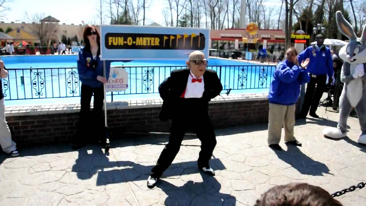 Dancing Mr. Six at Six Flags Great Adventure Jackson, New Jersey