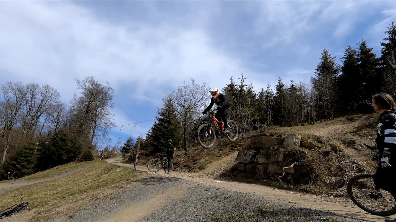 Olpe Fahlenscheid Liftistan | Erster Bikepark Besuch 2021 | Dickes Roadgap gesendet