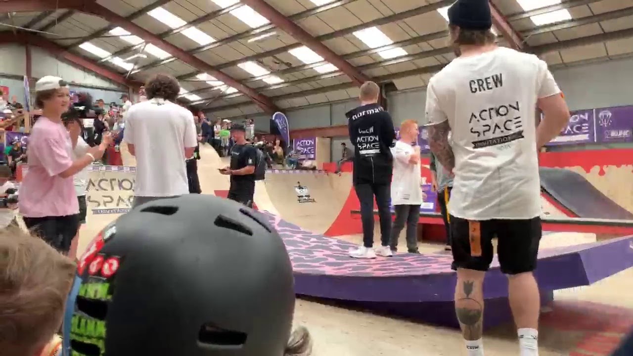 ACTION SPACE - worlds  biggest game of scoot