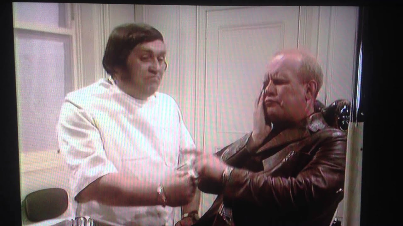 'Dentist Sketch' Les Dawson 1971