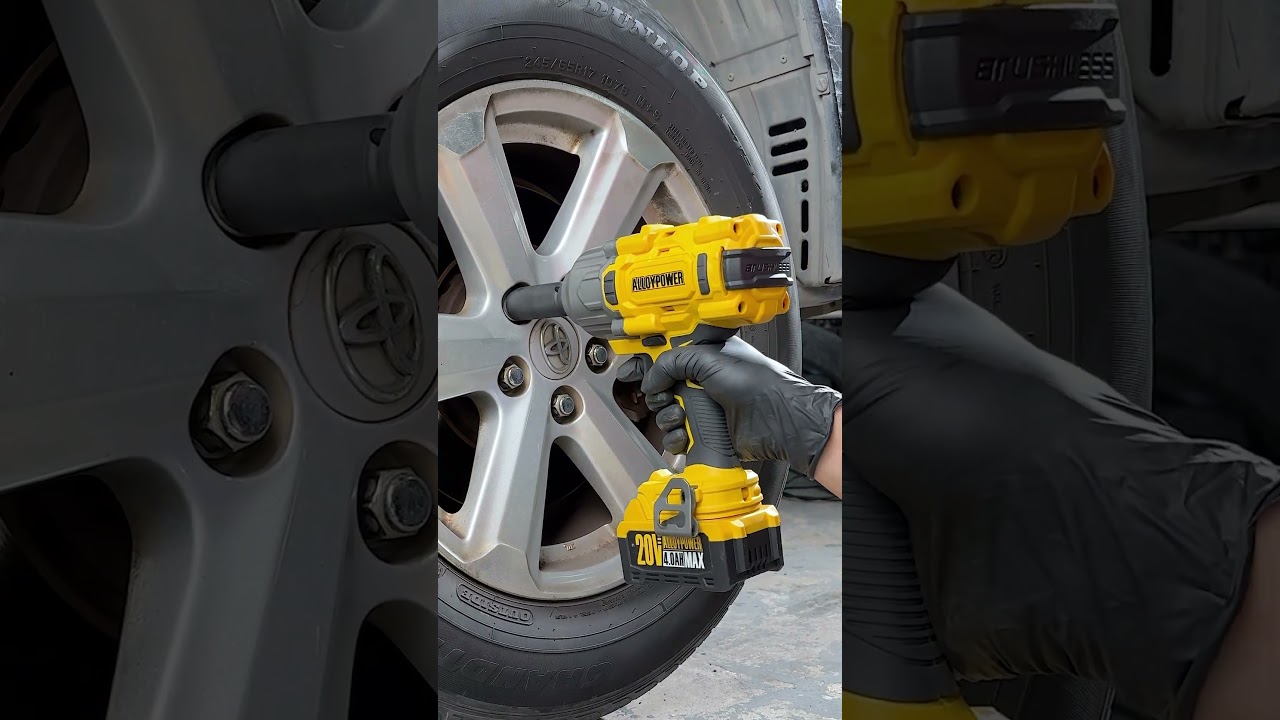 This is how power enters 😎⚡#impactwrench #mechaniclife #truckrepair  #powertools #alloyman