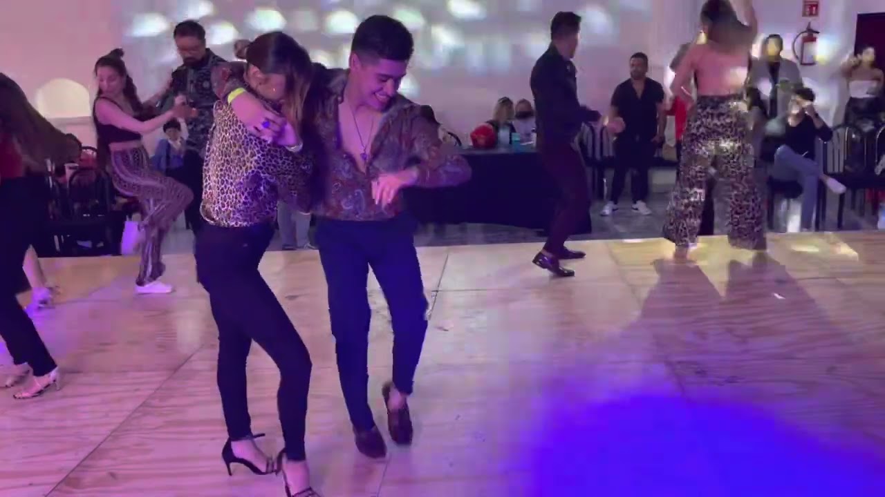 Salsa Social Dance by Selene & Fernando