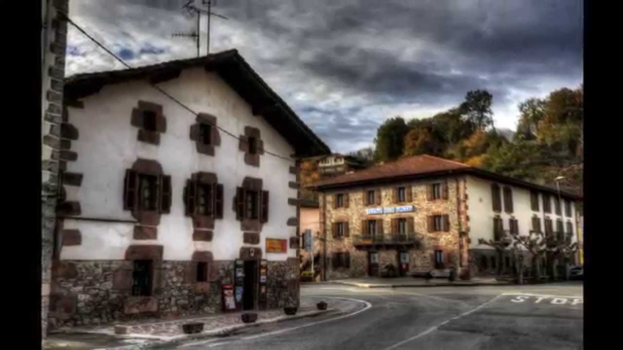 Navarra  168  ORONOZ MUGAIRI  valle de Baztan