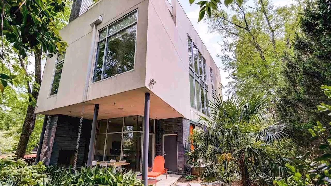 Take a look at this Chapel Hill home for sale designed by architect of DPAC