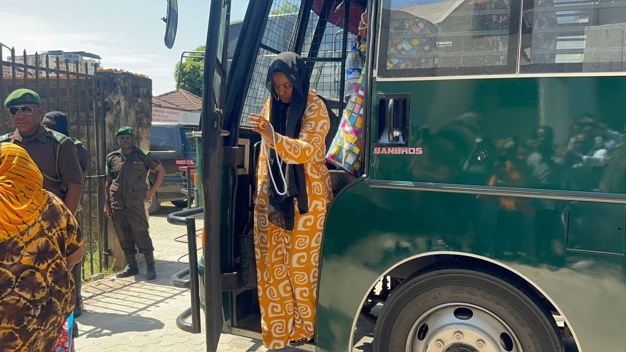 NIFFER NA WENZAKE WALIVYOFIKISHWA MAHAKAMANI, ABEBA TASBIHI MKONONI
