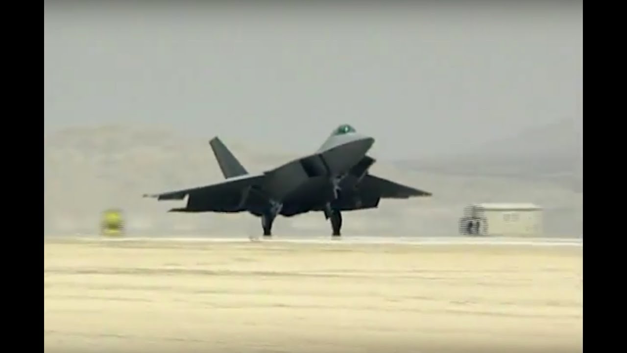 U.S. Air Force F-22 Landing