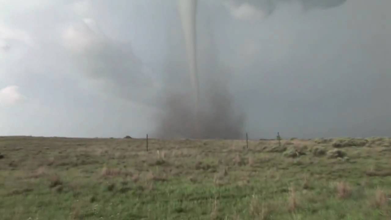[HD] Sam Sharp aka Sander van Doorn & Ron van den Beuken - Twister [VIDEO EXTREME TWISTER ENCOUNTER]