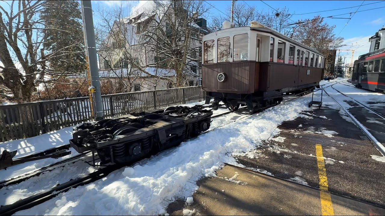 Treno Renon manovre carrello carro motrice Soprabolzano - Train shunts the bogie the driving wagon 