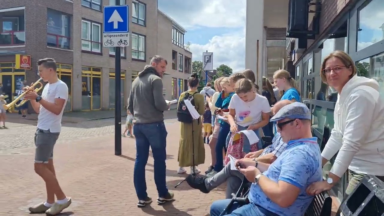 AMAZING GRACE - FLASHMOB IN SOMEREN