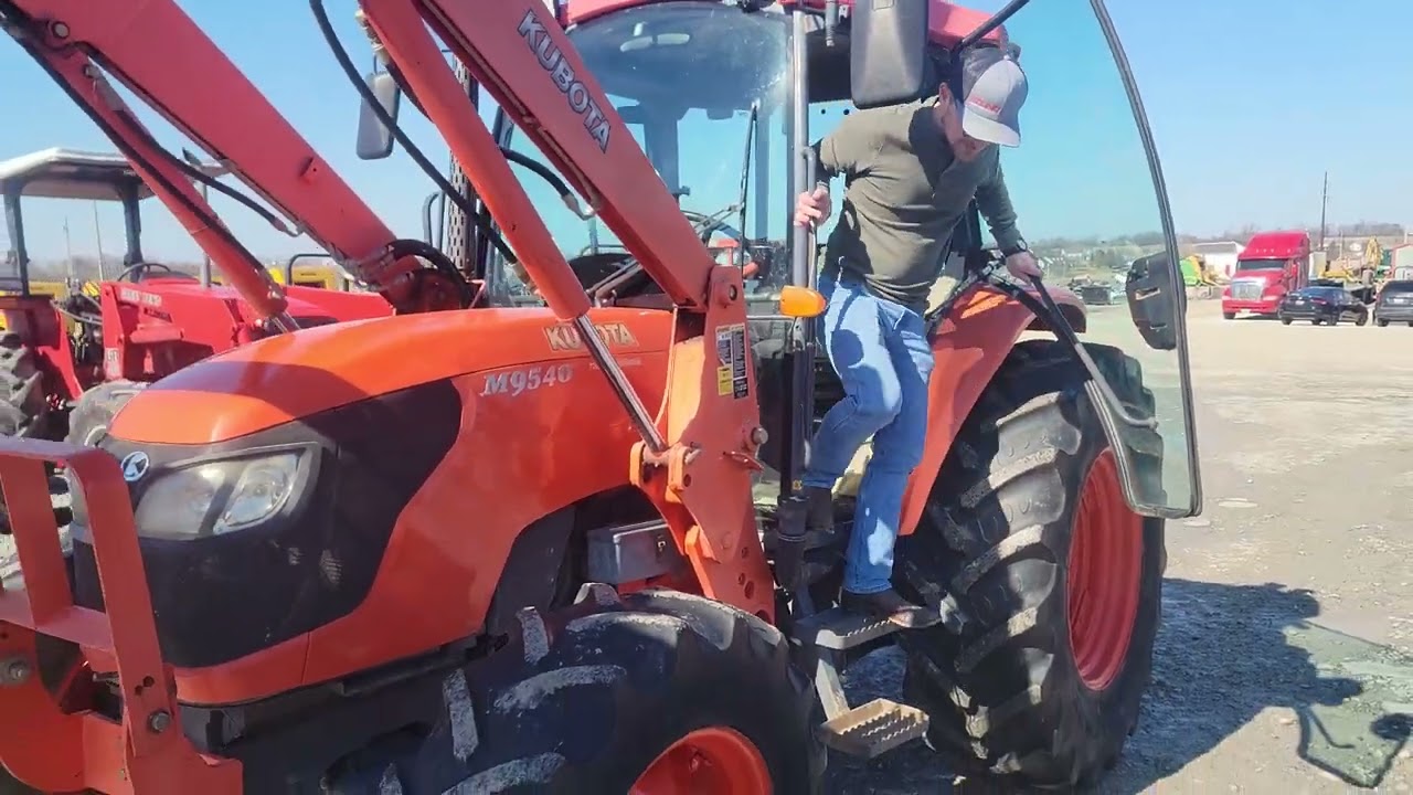 Kubota M9540