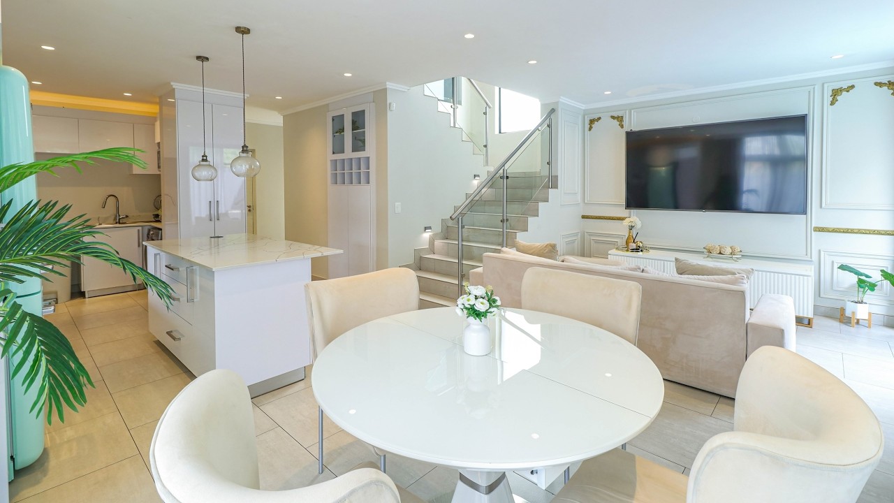 #century21 #century21southafrica #investment #cityliving #property #sandtoncitymall #sandtonproperty