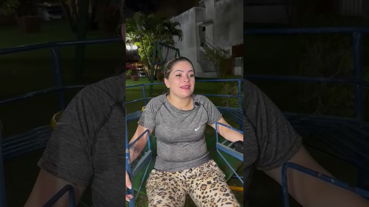 Vai para carro branco na porta de tua casa 🏠