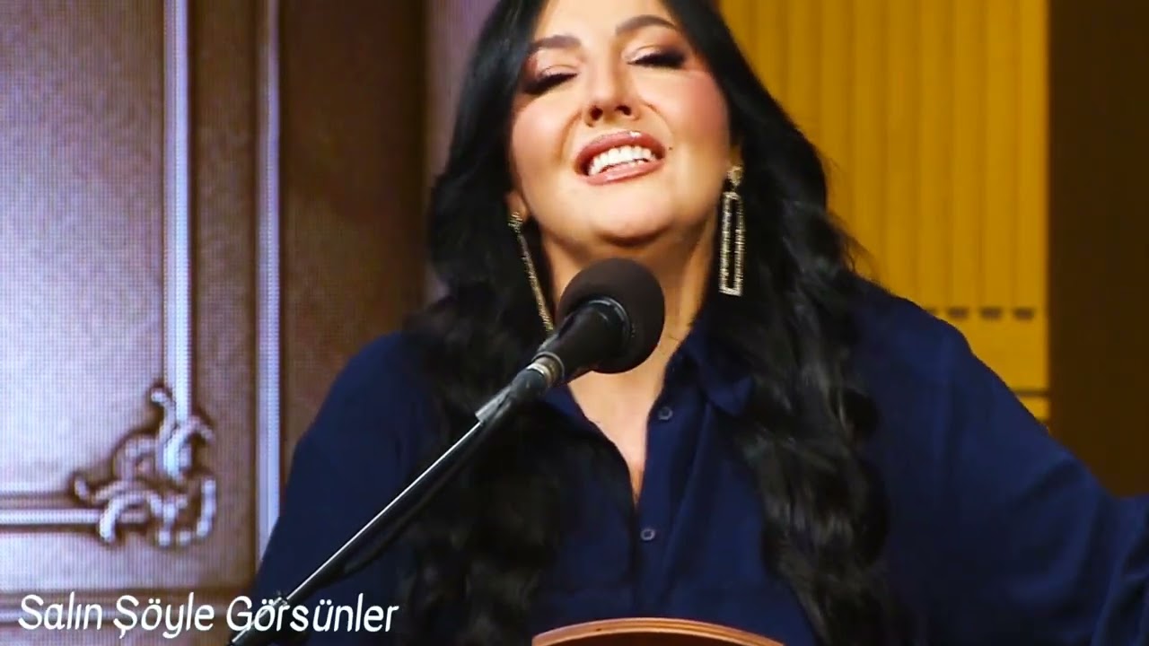 Al Yazmalım Hadi Gel Gençlerin Aklını Çel  - Burcu Göktürk