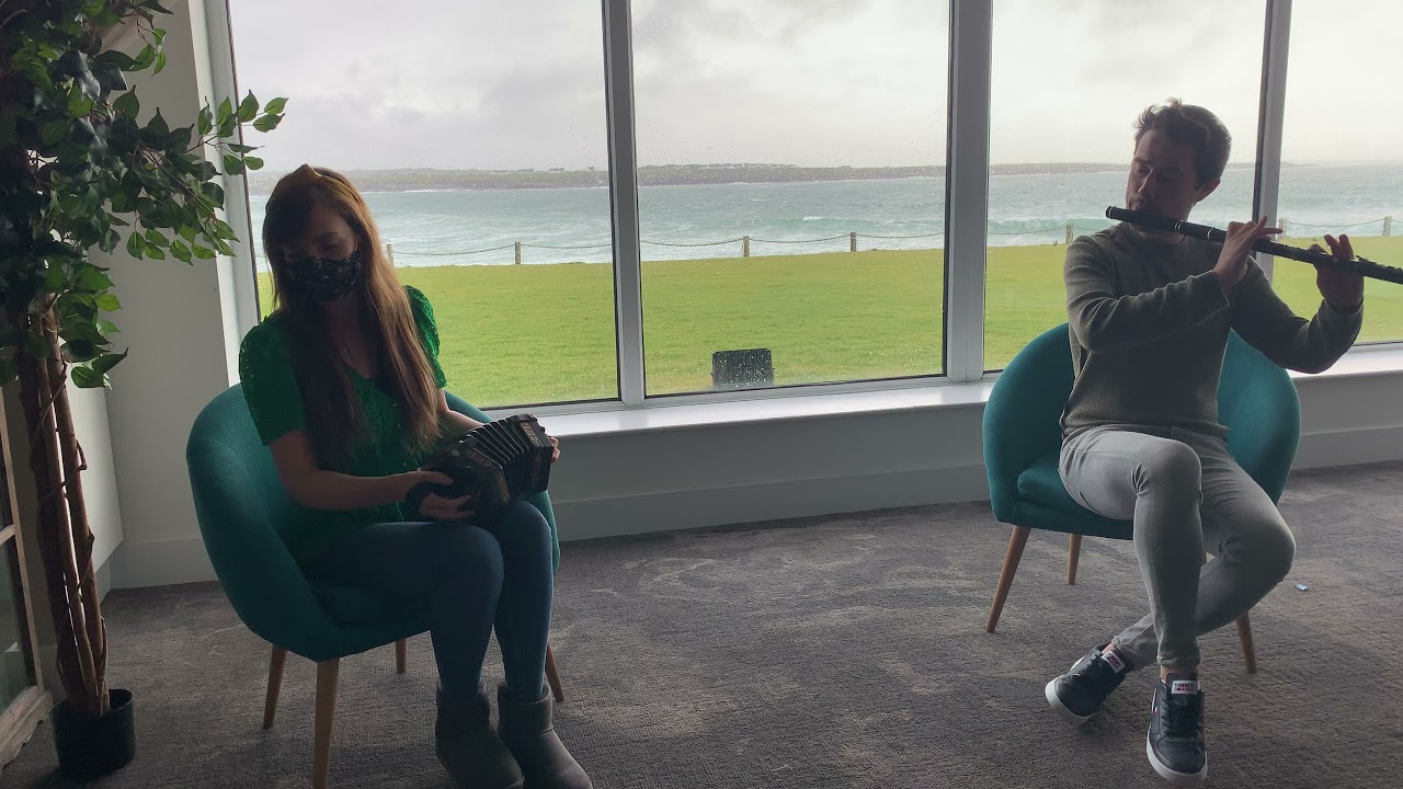 Kieran Killeen and Tara Howley - Reels Gan Ainm