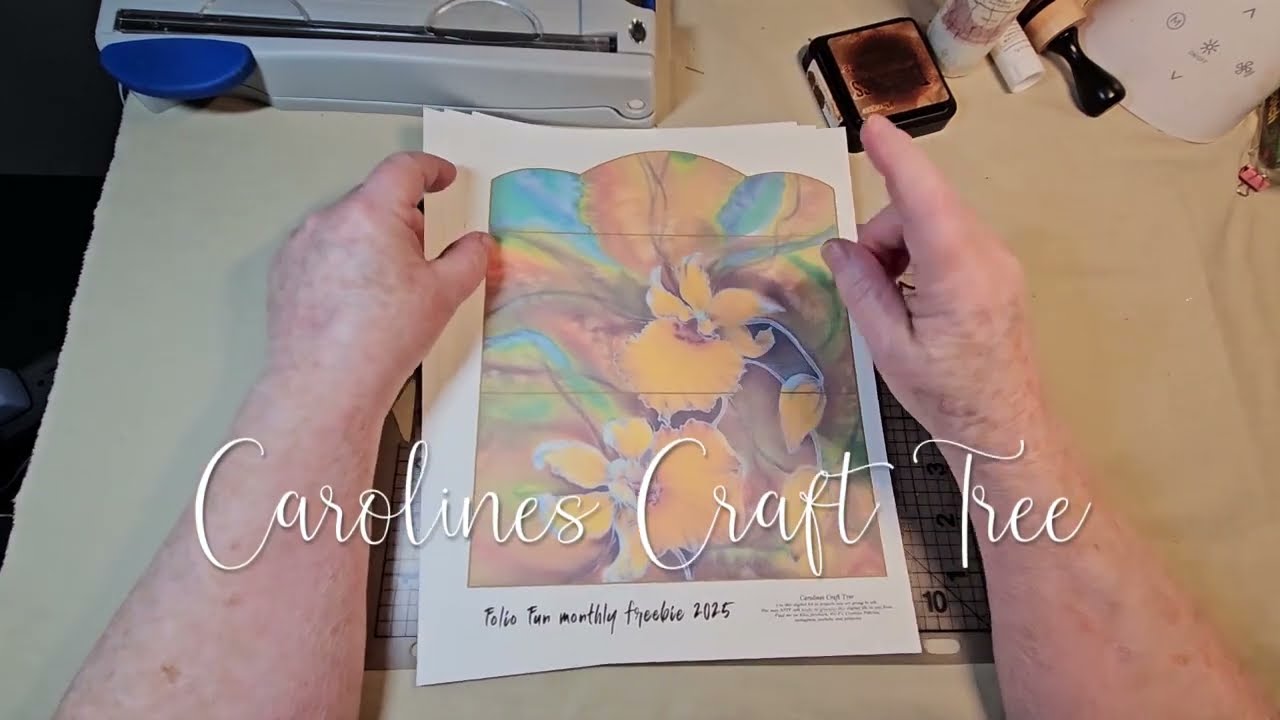 HAPPY NEW YEAR! and welcome to the 2025 monthly freebie called Folio Fun!