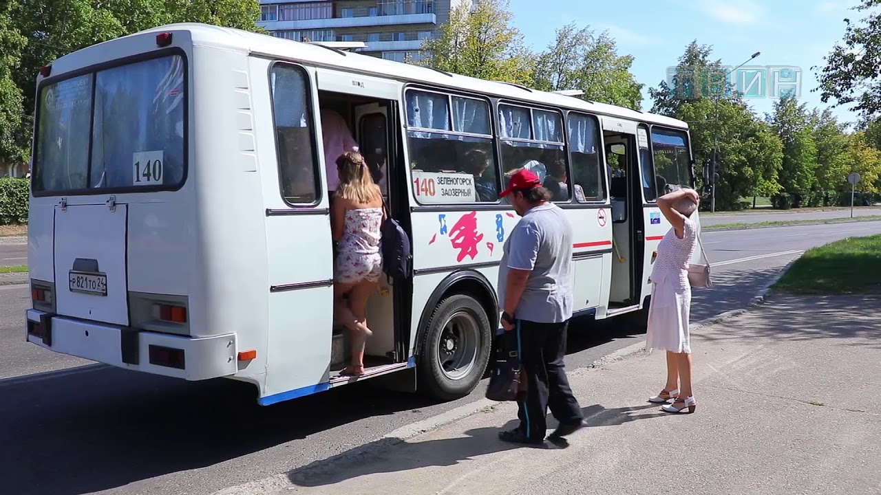 Несовершеннолетнюю девочку высадили из автобуса