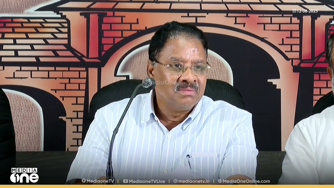 'ഒരു വീട്ടിൽ 327 വോട്ടർമാരാണുള്ളത്... എന്നാൽ, ആ വീടിന്റെ വലുപ്പമൊന്ന് കാണണം' | KOZHIKODE | IUML