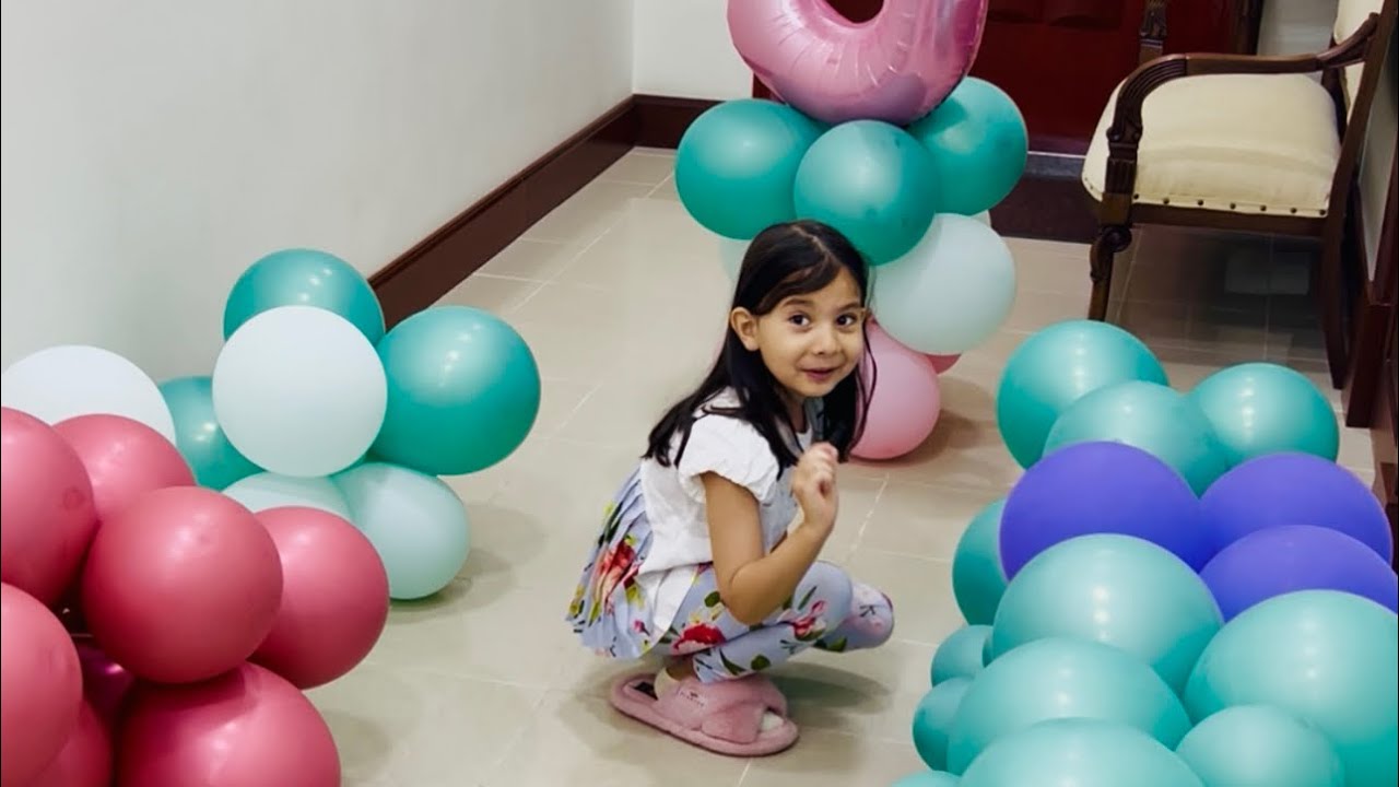 Balloon Popping Challenge 🎈 Safiya VS Sister 🤩 Who will win? 😂 #challenge #vs #viral #new #shorts