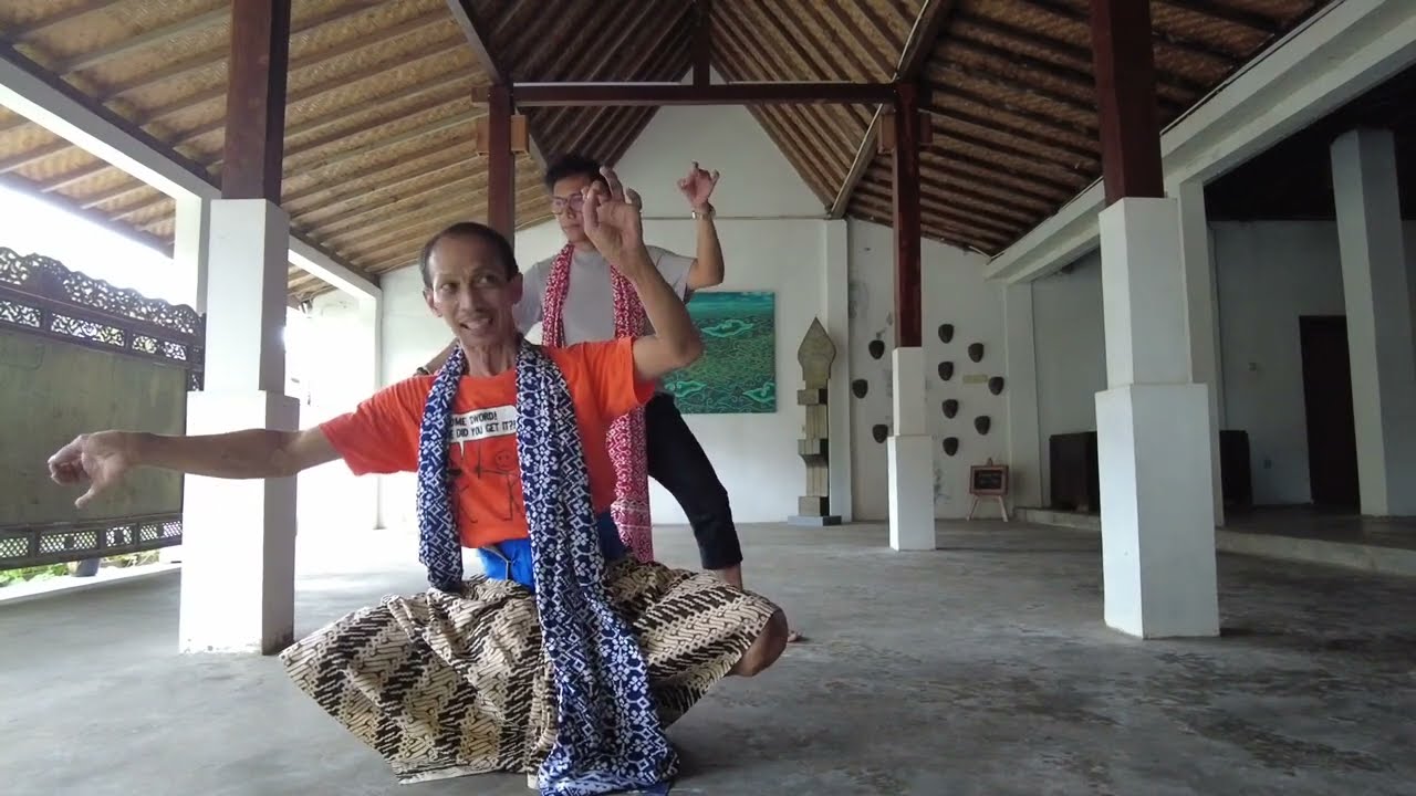Classic Javanese Dance training