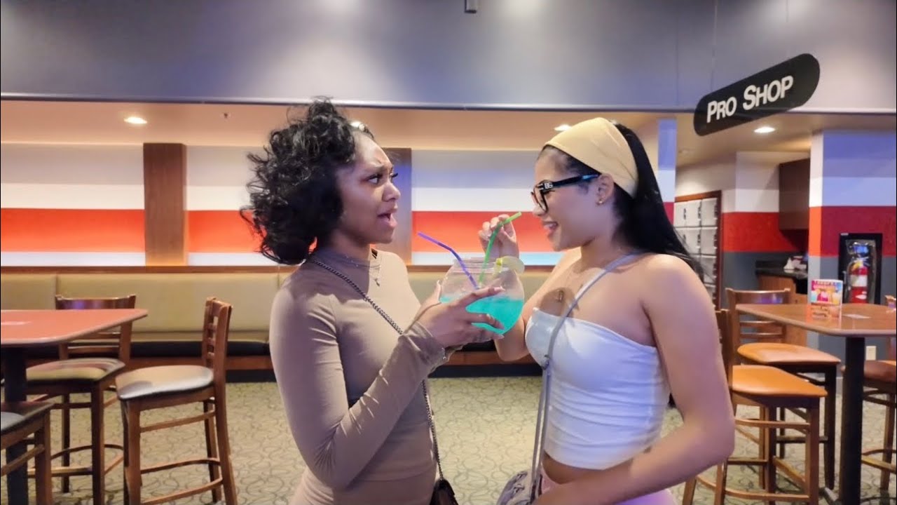 vlog: playdate w kids, new glasses, bowling w friends, acai bowl, run errands w me 💕
