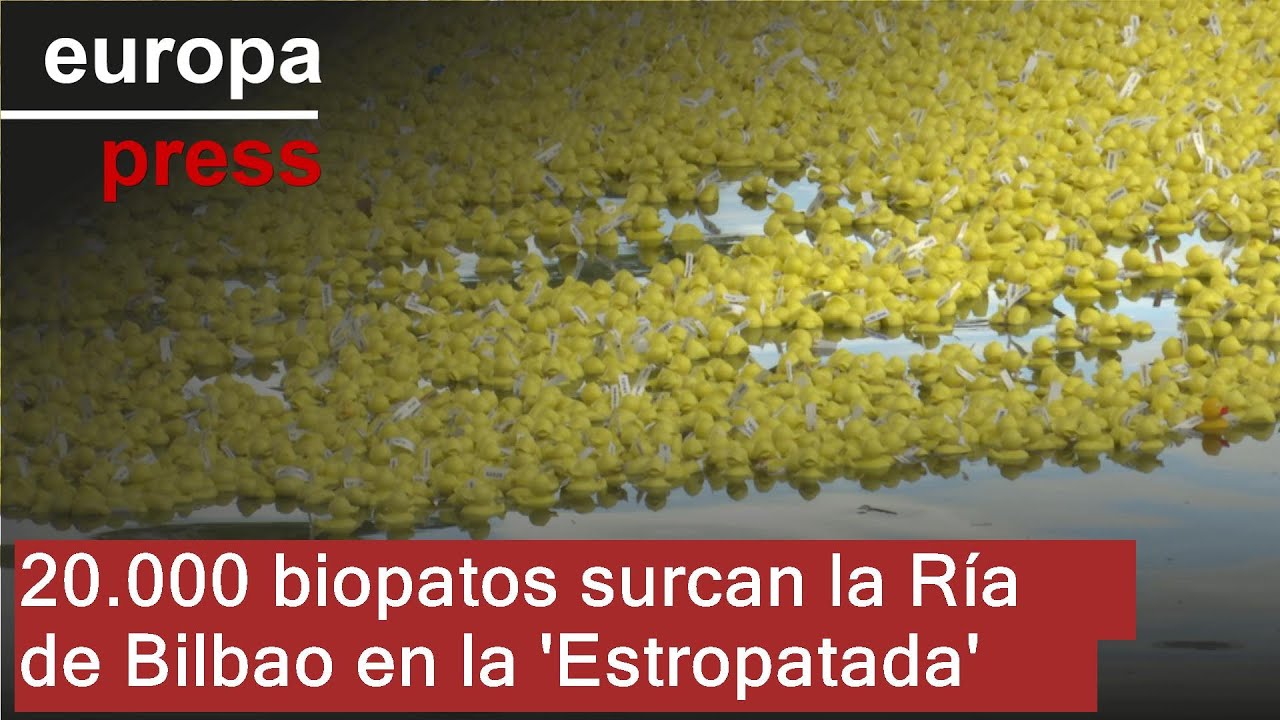 20.000 biopatos surcan la Ría de Bilbao en la duodécima edición de la 'Estropatada'