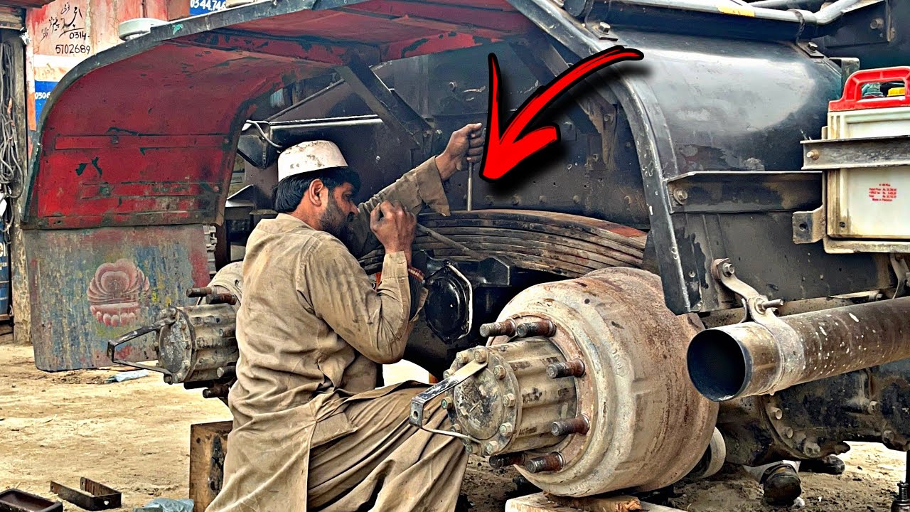 Mechanics vs. Heavy-Duty Truck Suspension &ndash; INSANE Repair!