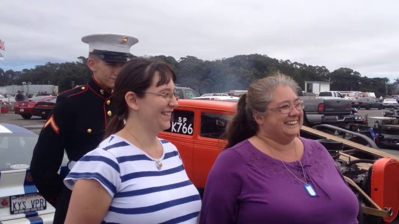 Marine comes home, surprises mom