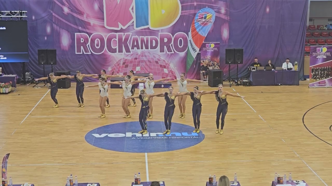 Antigravity girls nagyformáció országos verseny 1. hely - Masters SE